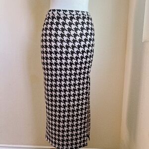 Houndstooth Black and Tan Pencil Skirt